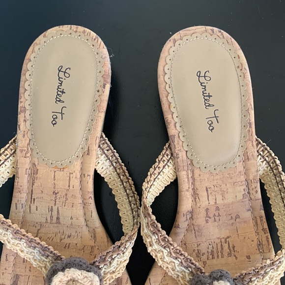 Limited Too Women’s Sandals. Size 7 - Picture 4 of 6